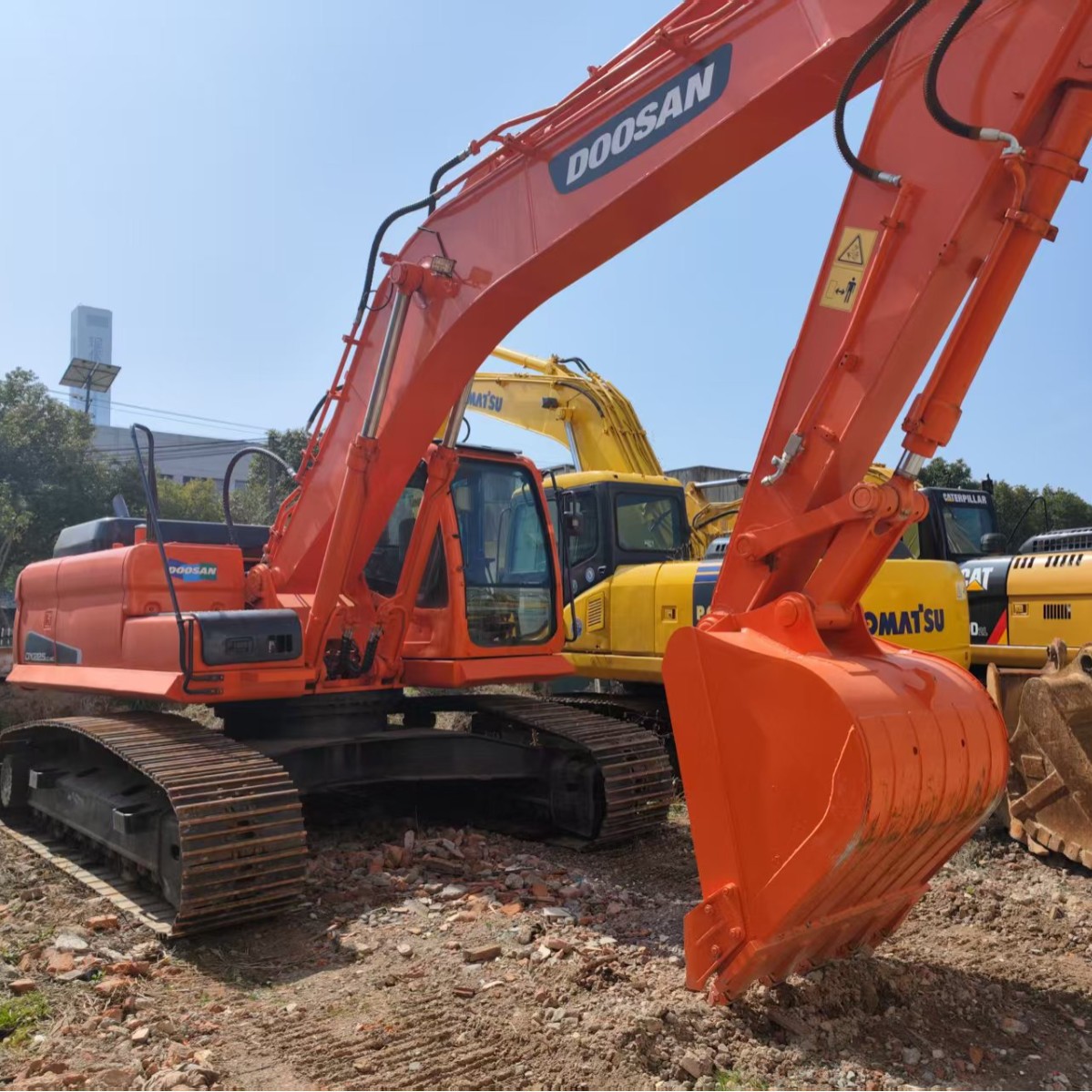 斗山DH225LC-7挖掘机二手25吨挖掘机