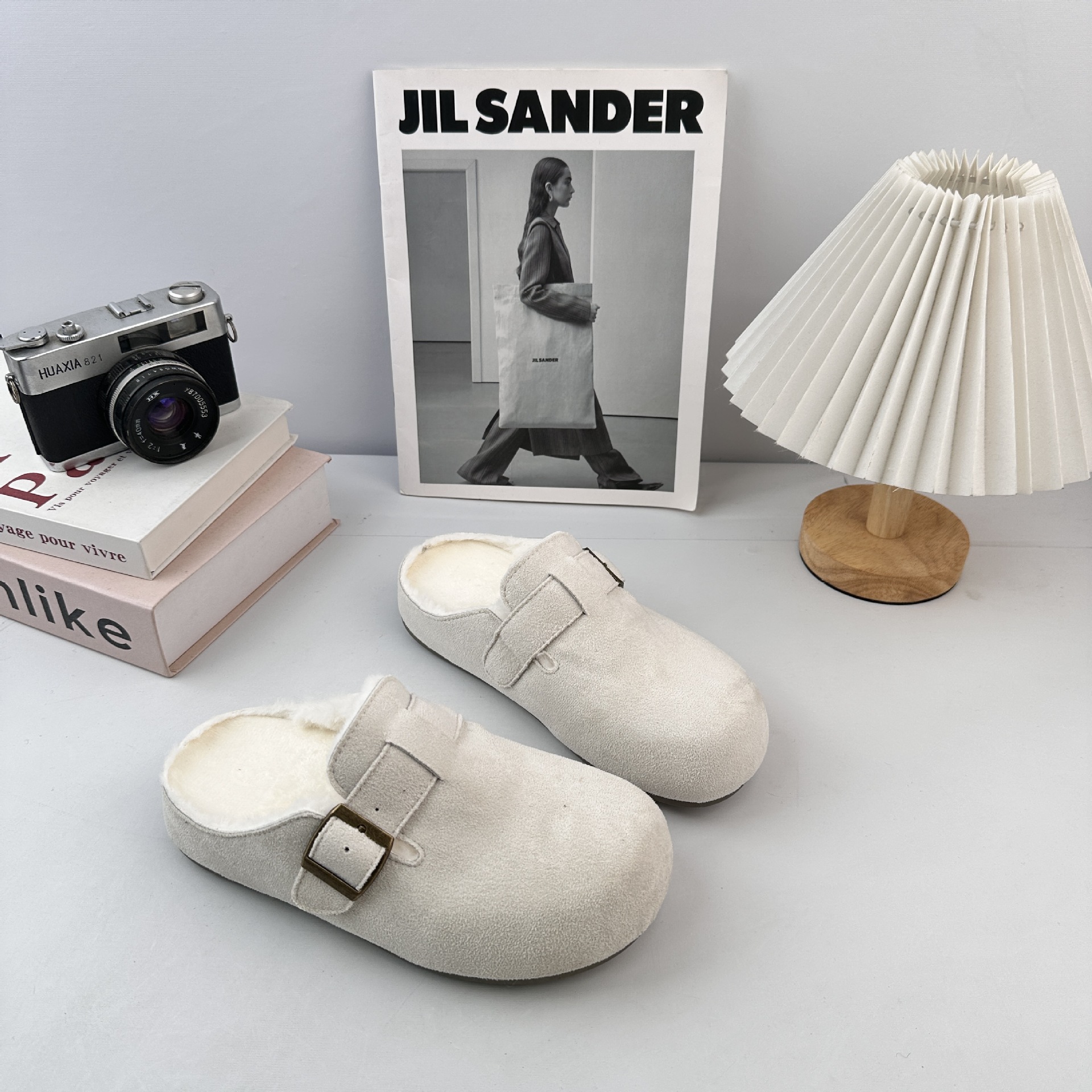 Yuanbo Baotou medio zapatillas de mujer invierno 2025 nuevo tipo de terciopelo de un pie de zapatos de calzado retrógrados zapatos individuales