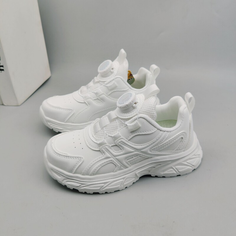 Leather-Covered White Sneakers Can Be Used for Long-Term Wear and Are Suitable for Campus Activities and Are Versatile Sports Shoes Leather-Covered White Sneakers Can Be Used for Long-Term Wear and Are Suitable for Campus Activities and Are Versatile Sports Shoes