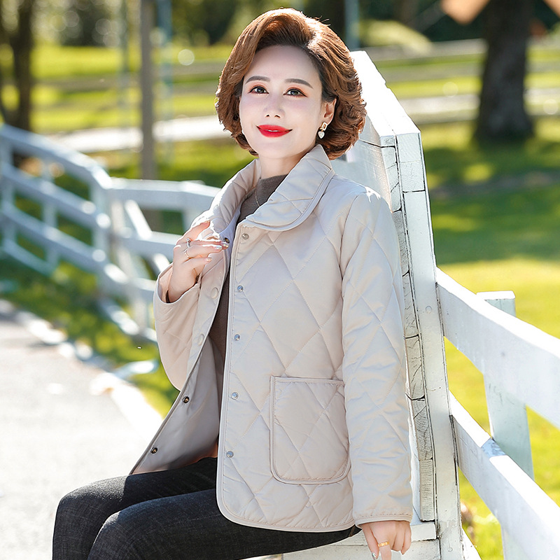 Mother's autumn and winter cotton-padded coat, warm cotton-padded jacket, stylish short down cotton-padded coat for middle-aged and elderly women, lightweight and warm