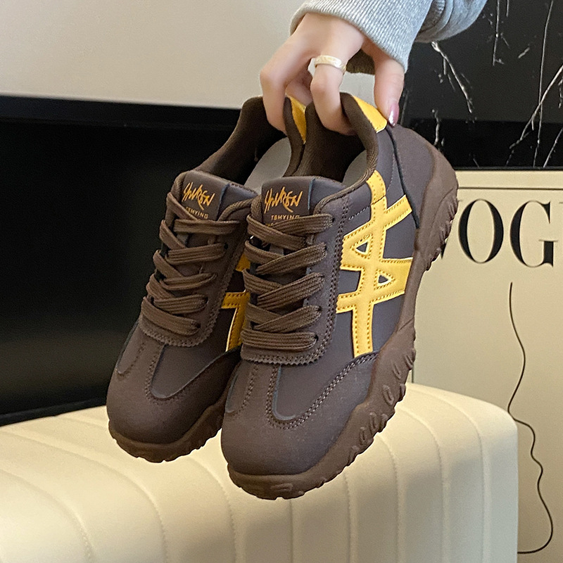 Ins coreano casual zapatos deportivos para mujeres 2025 otoño nuevos estudiantes corren correa zapatos blancos callejeros