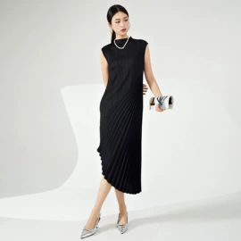 连衣裙;女式T恤;时尚休闲套装