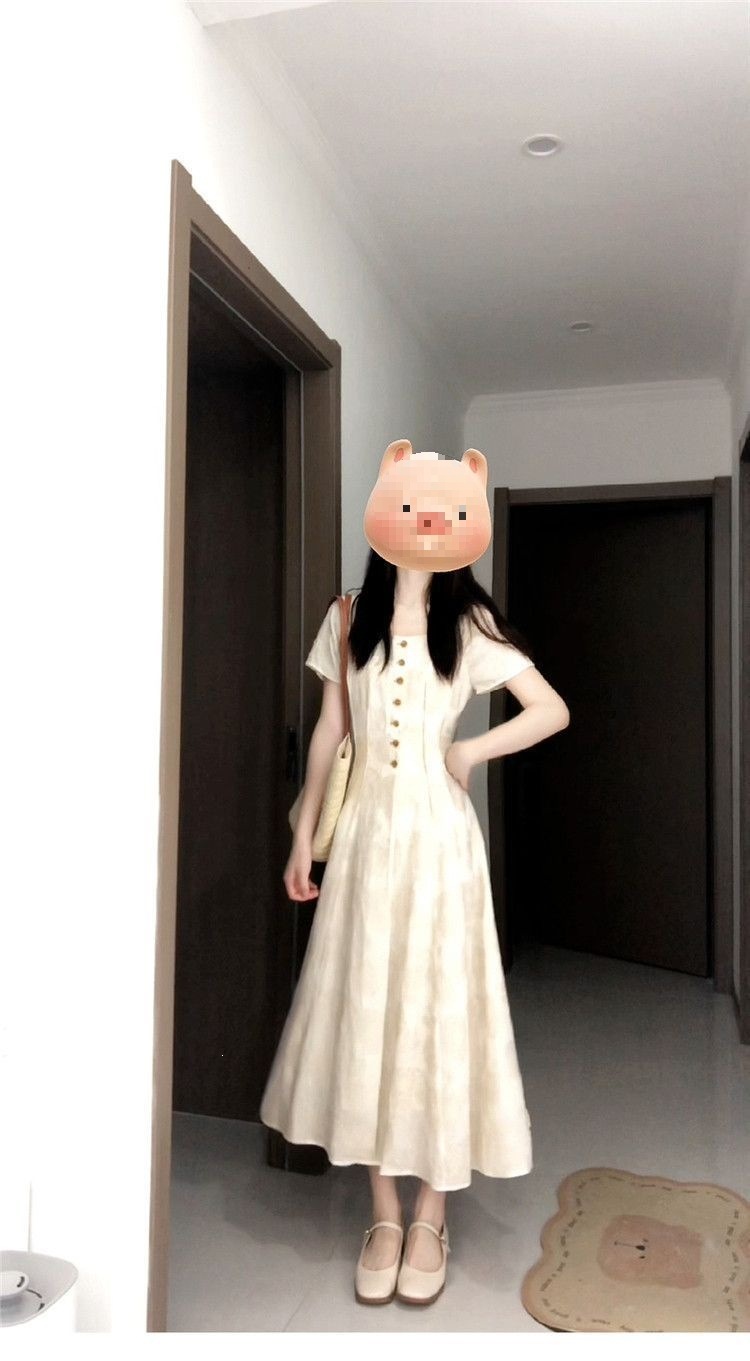 Đầm suông midi cổ vuông họa tiết hoa nhí phong cách Pháp, tay ngắn, thắt eo tạo dáng thon gọn — màu mơ chi tiết 8
