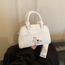 ����tɫС����Ů2026�¿������ٴ�б����r��ؐ����ˮͰ��