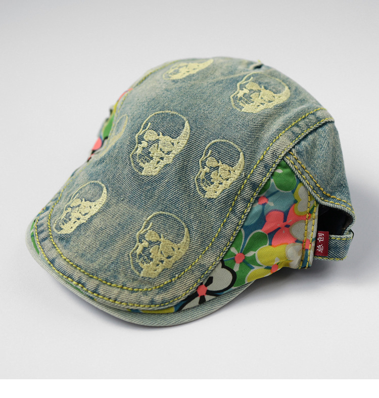 Unisex Hip-hop Retro Streetwear Flower Skull Embroidery Curved Eaves Beret Hat display picture 1