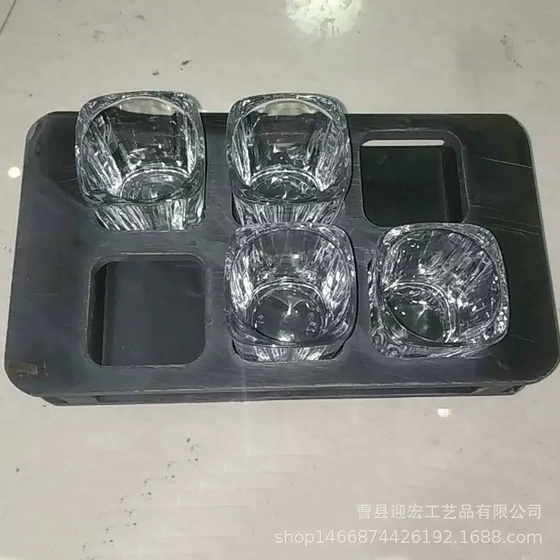 厂家批发小酒杯收纳架红酒杯架方形红酒杯架木质酒吧会所收纳酒架