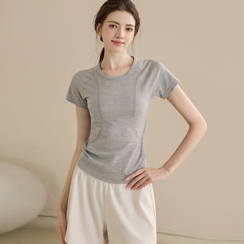 High-End Seamless Tight Yoga Wear Short-Sleeved Women's Sports Tops Pilates Training Fitness Wear Summer