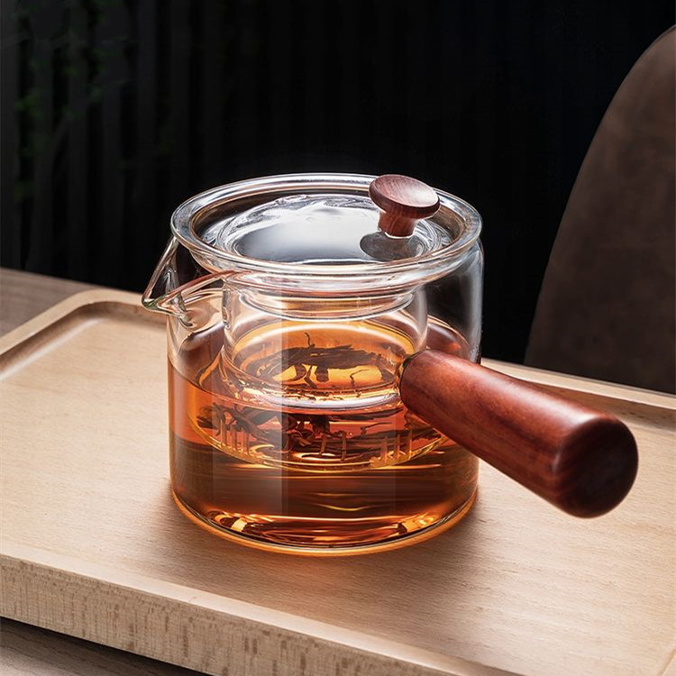 Glass flavored tea