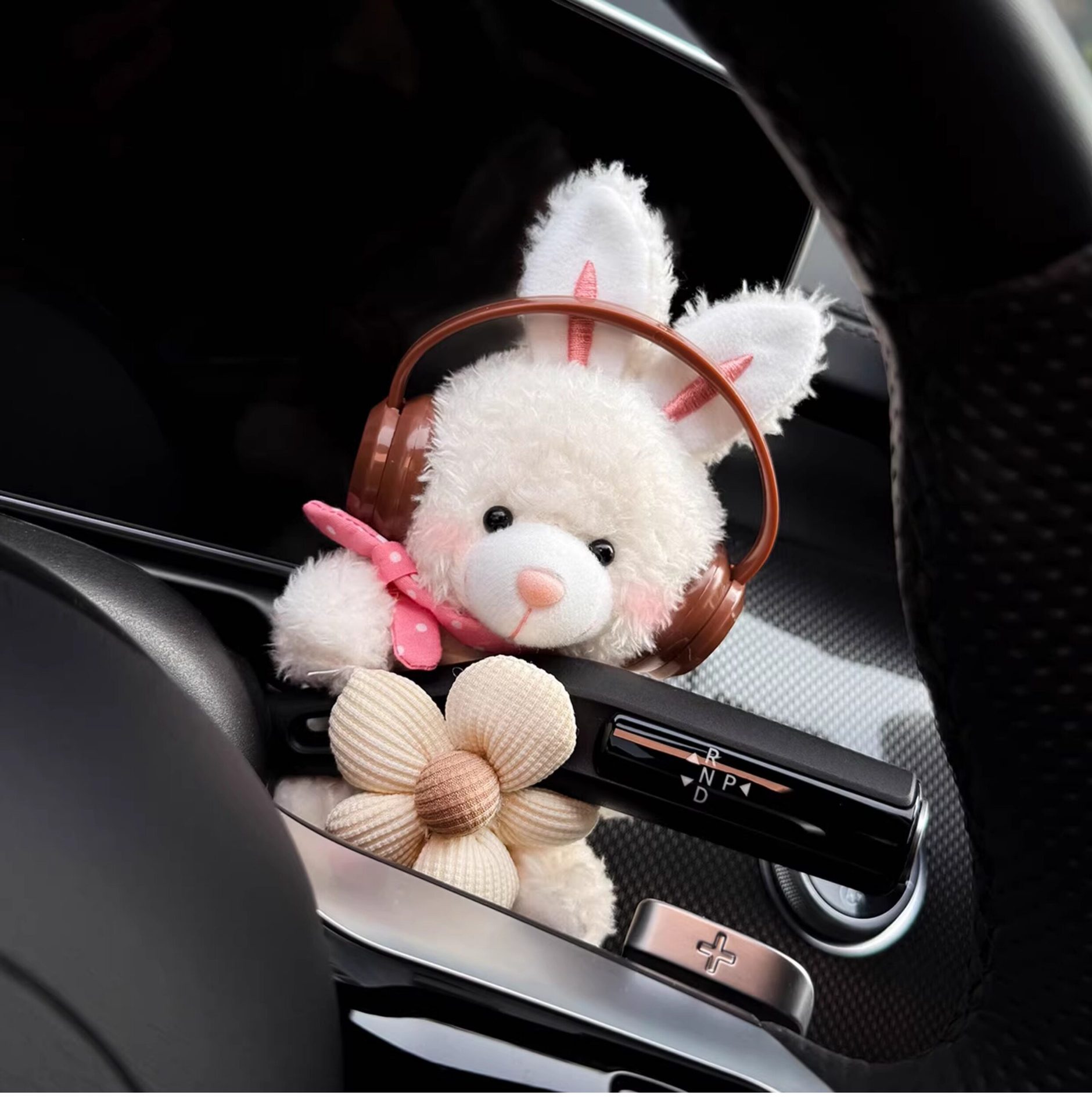 Cute Little Bear Car Dashboard Doll, Car Interior Wiper and Turn Signal Decoration, High-End Ornament, 2026 New Model