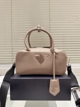 P���_��ʿ�D���^����月AͲ���μ�����б����μ����Ʒ�|1BB102