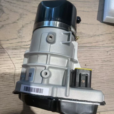 S350 / S400 / S550 – Gücləndirici nasosu