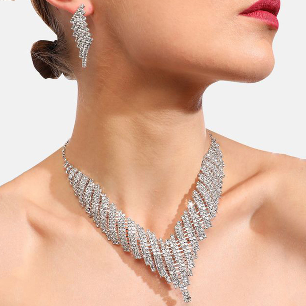 Amazon Hot Sale Geometric Jewelry Set Nueva Clavicle de diamante simple pendientes accesorios Jewelry Set