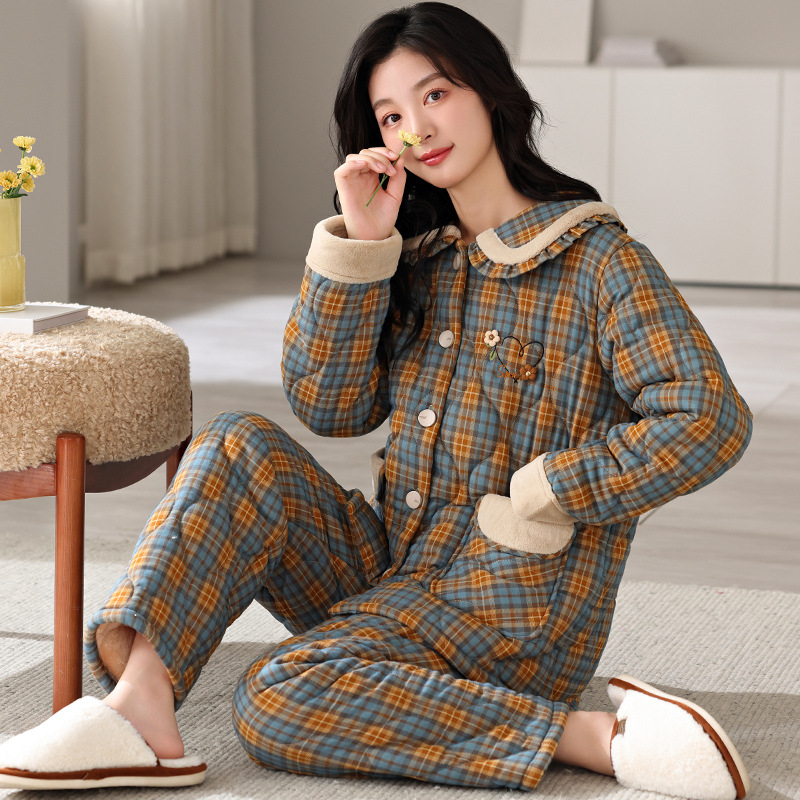 겨울 잠옷 여성 기모 두꺼운 짠 면 3 층 퀼트 2024 새로운 가을 및 겨울 면화 패딩 코트 홈 옷