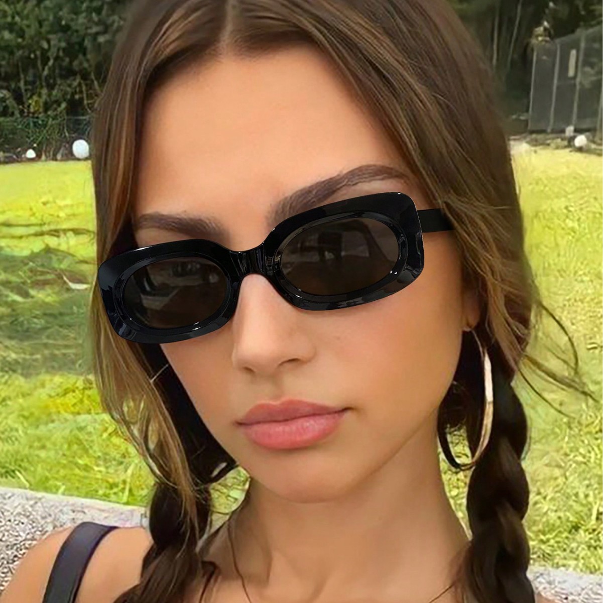 2023 nuevo transfronterizo europeo y americano cuadrado pequeño marco moda gafas de sol calle tiro gafas de sol hombres y mujeres gafas 98093