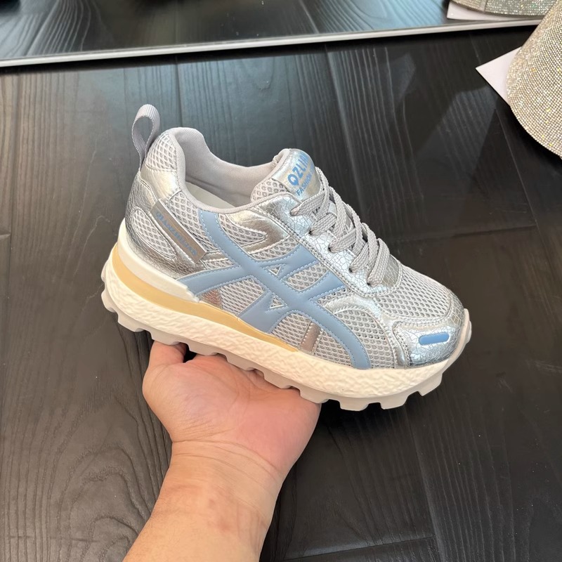 Thousand Love V realce 8CM2025 verano nuevo estilo ligero de lujo caliente dopamina todo fósforo casual transpirable zapatos de mujer 8683