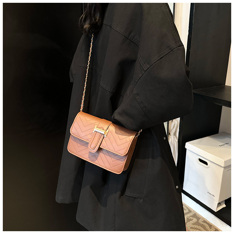 High-end texture checkered tattoo line small bag for women, 2024 new style, simple and trendy, versatile chain single-shoulder crossbody bag undefined