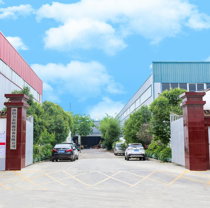 メーカーはDN50炭素鋼ライニング管酸アルカリ媒体輸送管路化学工業汚染用鋼プラスチック複合管を供給している|undefined
