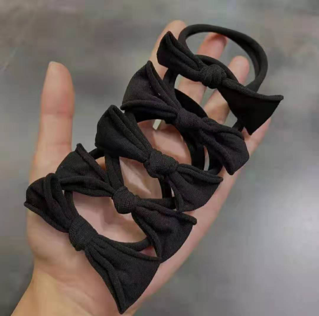 seamless bow scrunchie