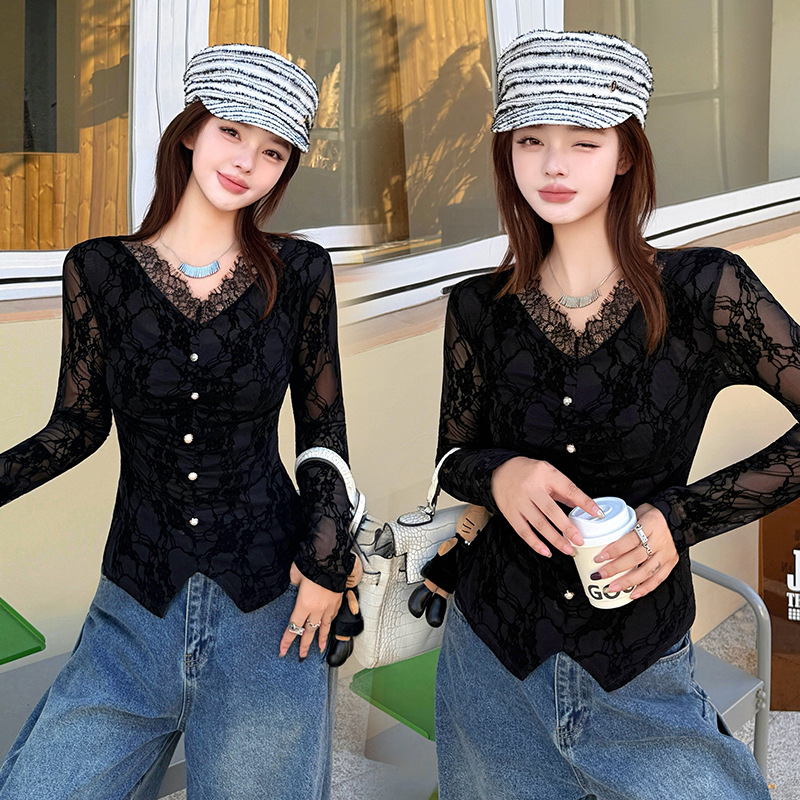 V-Neck Lace Long-Sleeved Front Chest Pleated Slimming Look Top 2025 Women's Autum New Bottoming Shirt Red