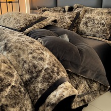轻奢宽边皮草兔毛牛奶绒床上四件套冬季加厚法兰绒被套珊瑚绒床单