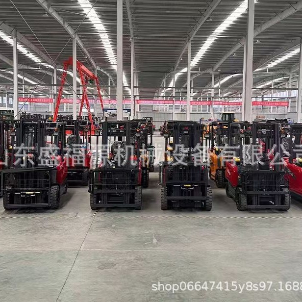 电动叉车2吨1吨 小型锂电池四轮座驾搬运车 可上牌3吨电叉车