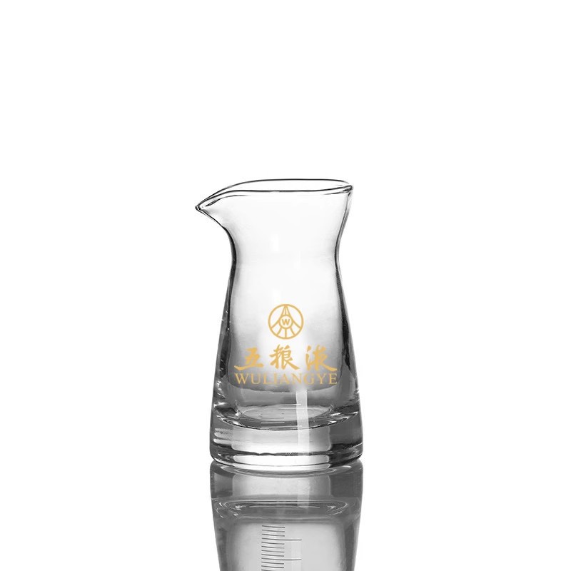 Tazas de licores de pies altos, cajas de regalo de licor, tazas de licor de vidrio sin plomo, tazas de licor de pequeño tamaño