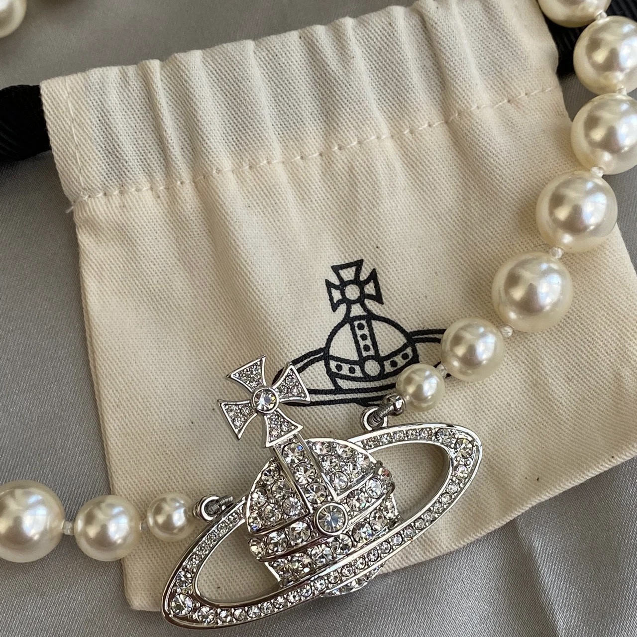 西太后经典款土星项链女夏轻奢设计高级感星球锁骨链叠戴小众设计-阿里巴巴