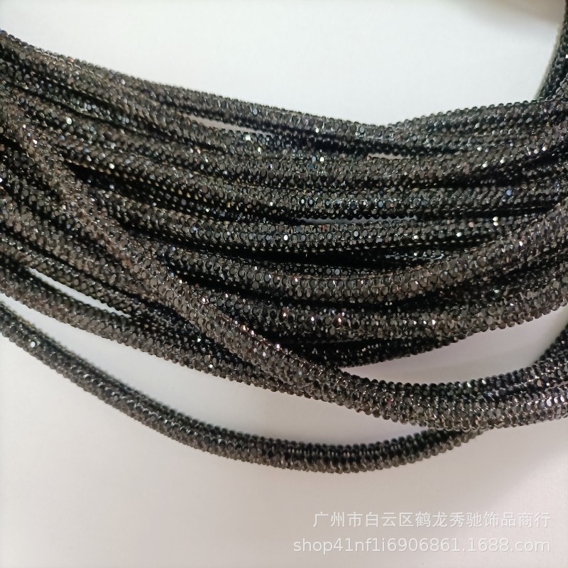 工厂批发软管胶孔 圆管钻条满钻绳子 蝴蝶结钻绳服装饰品腰带手镯