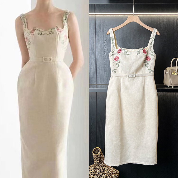 Niche Design Square Neck Sleeveless Low-Cut Mid-Length Dress Light Luxury Summer Slimming Suspender Long Dress Elegant