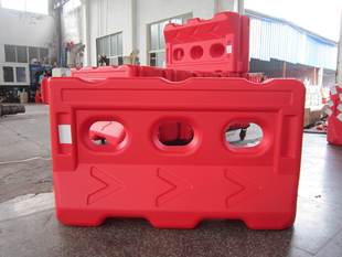 Plastic Water Horse Three-hole Water Horse 1500*800 Old Abrasive Widened Three-hole Anti-collision Water Horse Injection Molding Roadblock