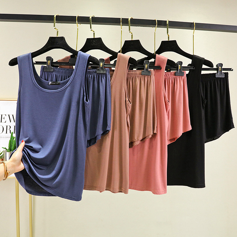 Thin top with cups sleevless