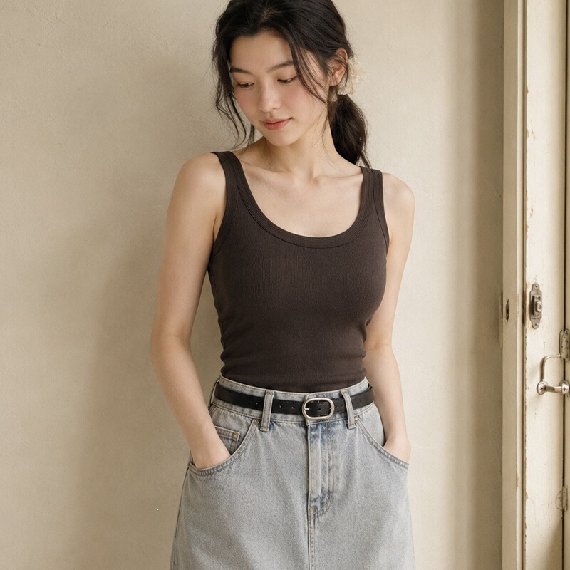 2026 Early Autumn Simple Design U-neck Tank Top for Women, Summer Layering or Outerwear, Conceals Side Breast, Slim Fit, Sweet and Spicy