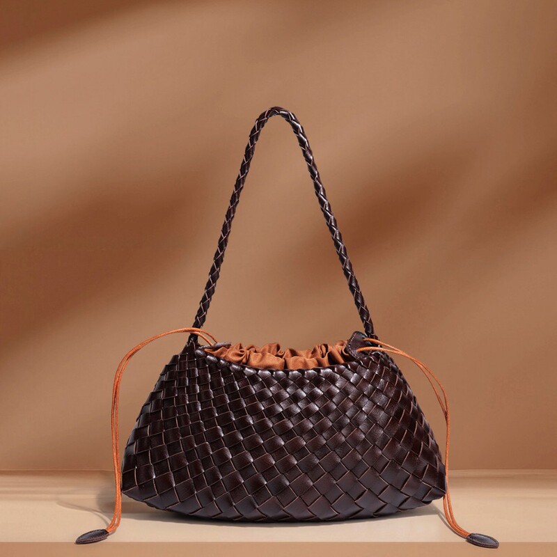 Bv High-End Fashion Leather Shoulder Crossbody Bag with Inner Pocket, Large Bag, Hot-Selling Woven Bag, Women's Handbag, Underarm Bag Bv High-End Fashion Leather Shoulder Crossbody Bag with Inner Pocket, Large Bag, Hot-Selling Woven Bag, Women's Handbag, Underarm Bag