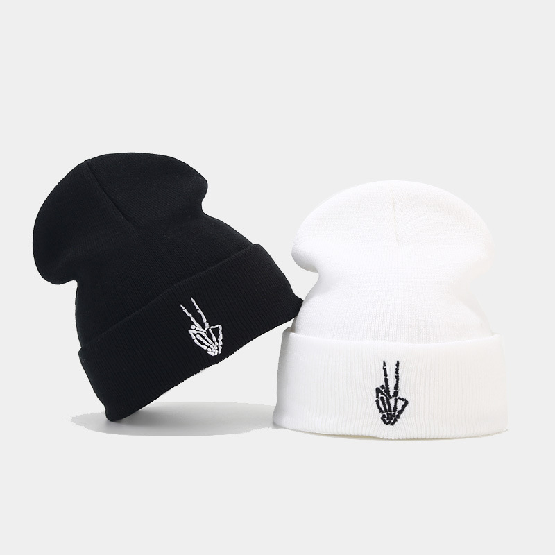 Otoño e Invierno de alta calidad cráneo dedo bordado punto sombrero hombres y mujeres moda hip hop pila sombrero Amazon Venta caliente sombrero