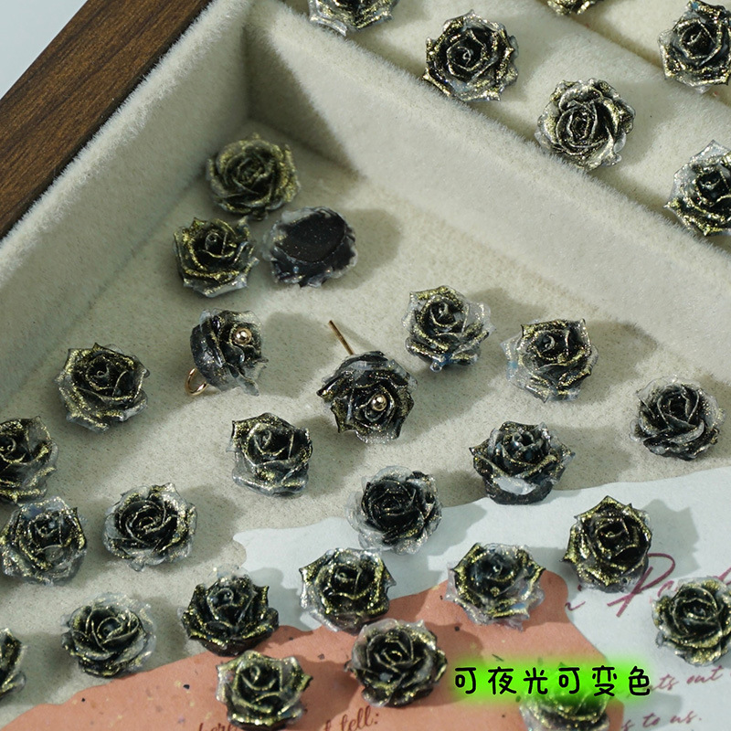 穴のない細いキラキラの柔らかいゴムの花の光はバラの花の片面の彫刻のdiyの手作りの数珠のネイルの携帯電話のケースの材料を変えます。