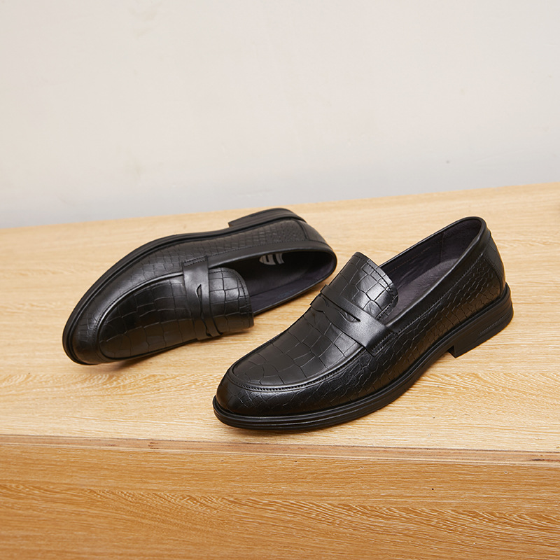 New professional men's business leather shoes with low heel embossed embossed working men's shoes_voghion.com