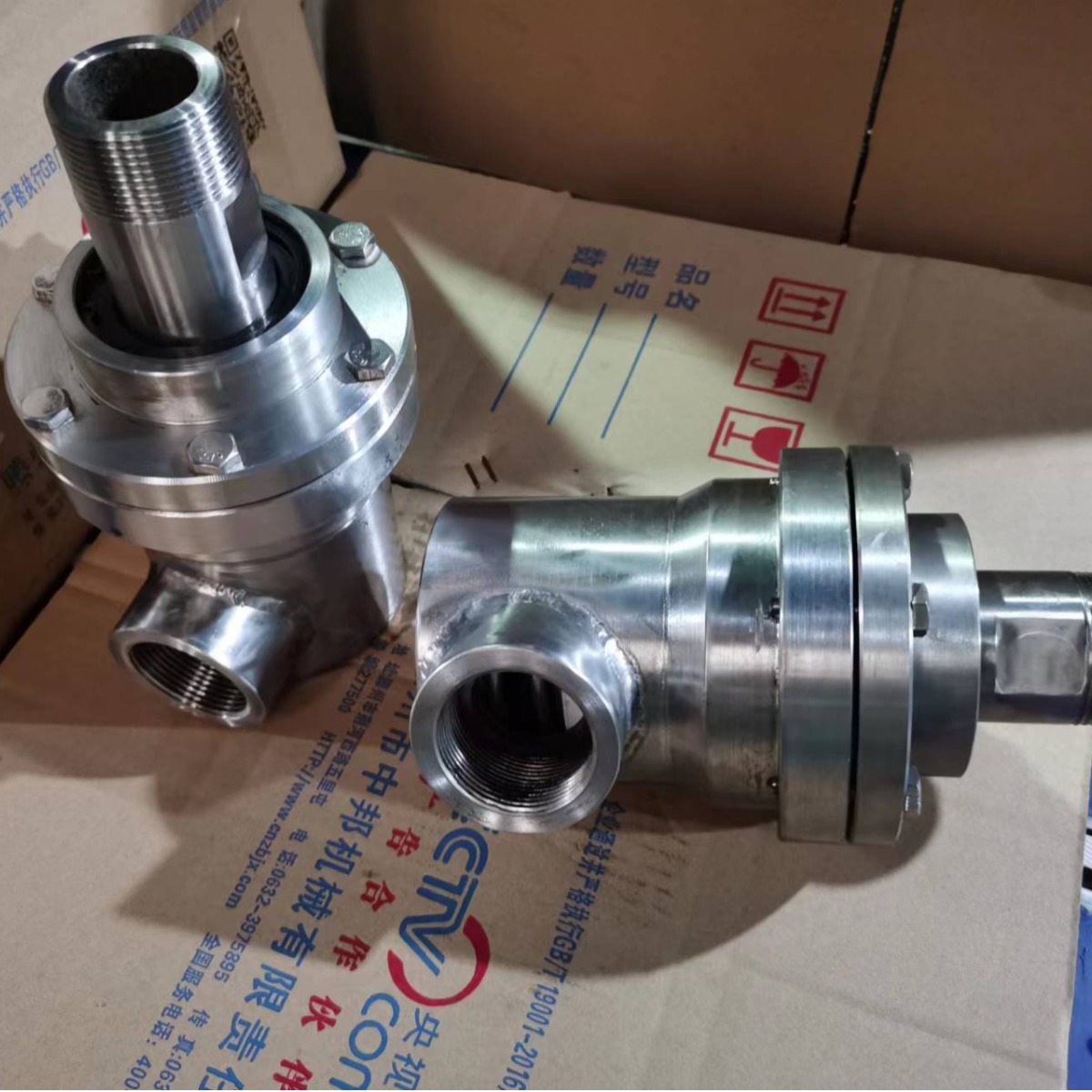 QD/QD-F型旋转接头适用于烫平机、造纸机械酿酒厂螺纹接头铰接