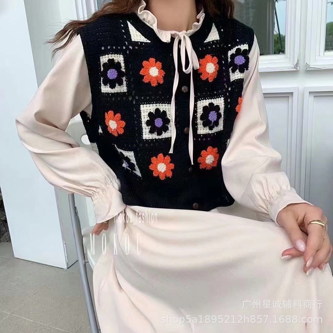 검은색