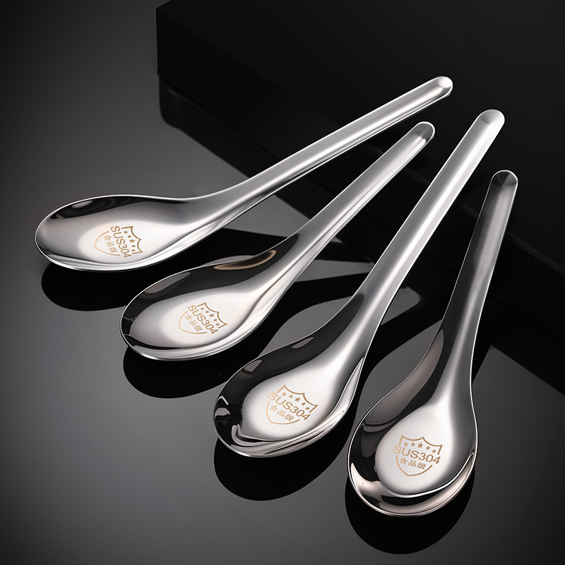 In-stock 304 stainless steel spoons for home use, thickened and deepened flat-bottomed spoons, soup spoons, restaurant and cafeteria dining spoons In-stock 304 stainless steel spoons for home use, thickened and deepened flat-bottomed spoons, soup spoons, restaurant and cafeteria dining spoons
