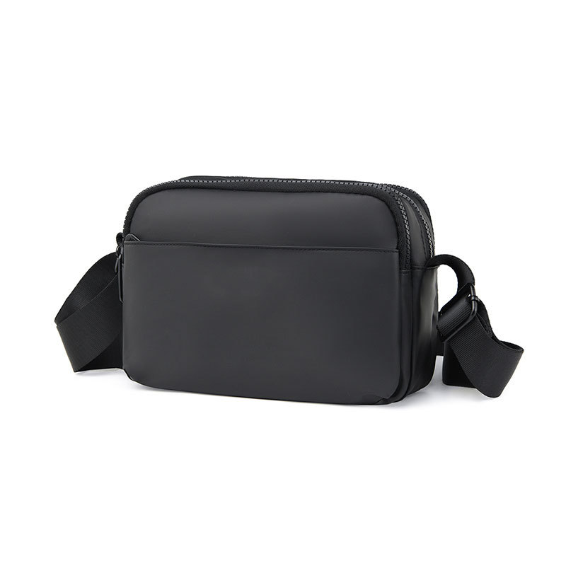 Retro waterproof shoulder bag