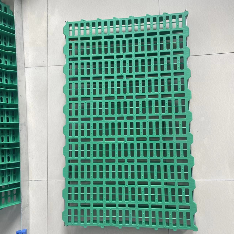 塑料羊床漏洞板 奶山羊用塑料地板 塑料羊格栅板 型号齐全可拼接