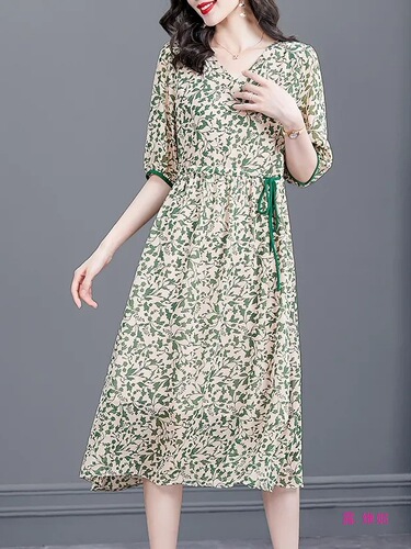 Celebrity style, floral collar, short-sleeved dress, summer new style, green large-size mid-length dress