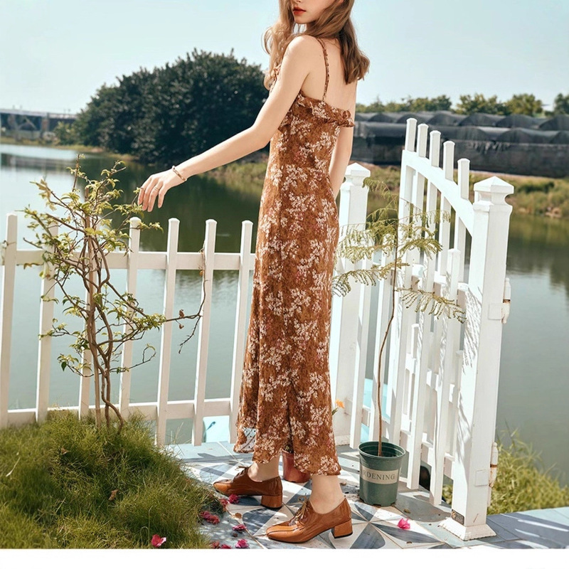 欧系南法度假风碎花雪纺吊带连衣裙女夏2025新款设计感收腰长裙|undefined
