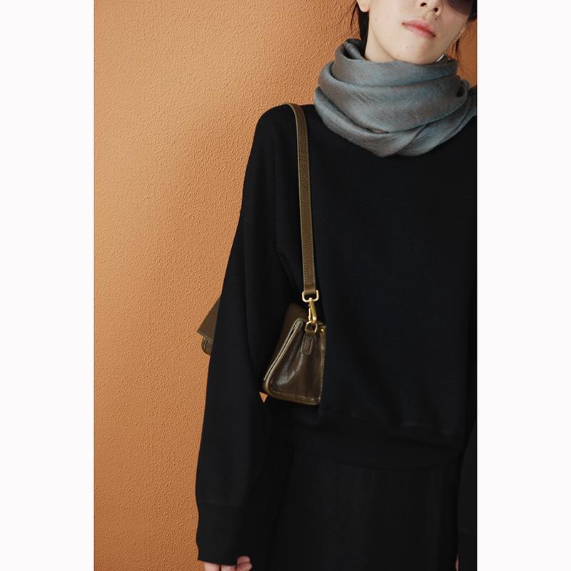 Shoulder Bag, 2026 New Arrival, High-quality Cowhide, Fashionable And Unique Underarm Bag, Casual And Versatile, Niche Light Luxury Clutch Bag._voghion.com