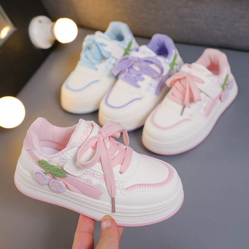 Zapatos blancos para niñas Primavera y otoño 2025 nuevos zapatos deportivos para niños zapatillas de deporte de moda para niñas zapatos casuales de suela suave de todo fósforo