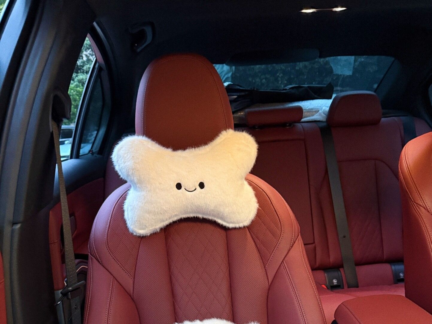 Cute Smiling Face Headrest and Lumbar Support Set Car Cushion Car Headrest Pillow Plush Cartoon Headrest Pillow