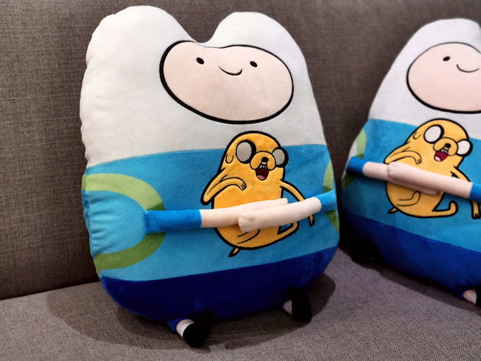 Aventura * luz una muñeca Bao juego máquina almohada anime felpa muñeca divertida