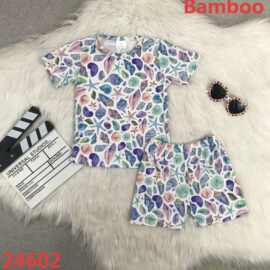 欧美精品店童装外贸批发彩色贝壳印花女孩可爱竹纤维套装