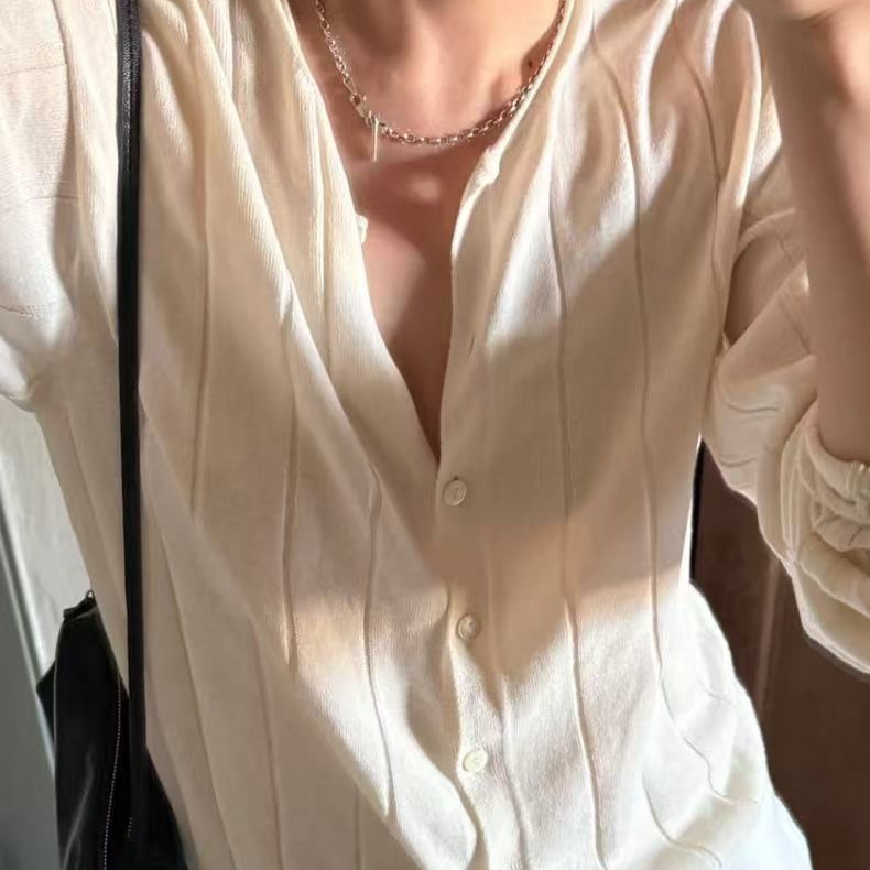 Now Ng Korean Dongdaemun Designer No**Ingwri**En Cotton Round Neck Button Cardigan