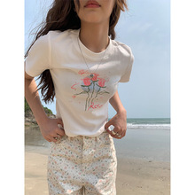 [潮牌淘社]玫瑰印花设计感短袖t恤女 2024夏季新款显瘦短款上衣女